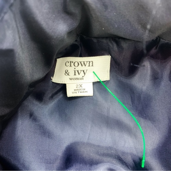 crown & ivy Puffer Vest - Picture 3 of 3